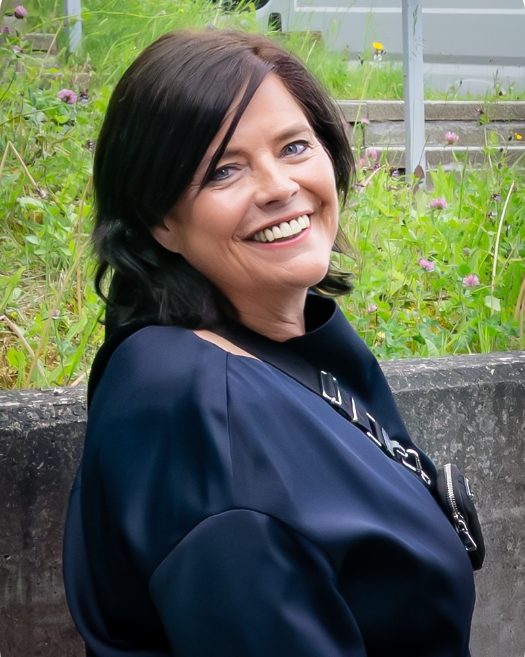 25_Bettina-gro-e1785513914443